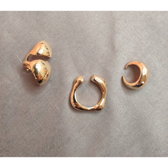 Women's Urban Outfitters Gold Ear Cuffs - Picture 3 of 4